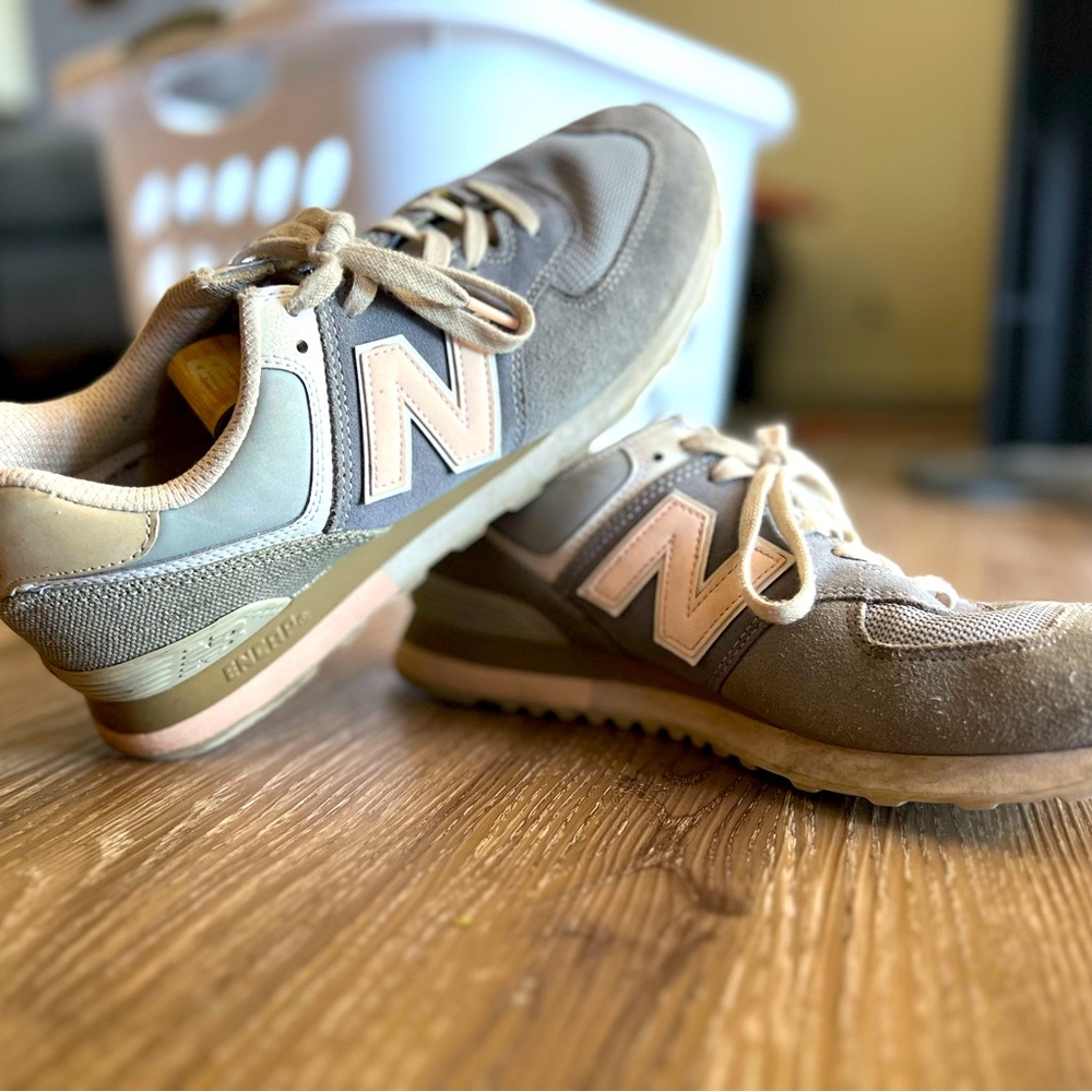 Men’s Newbalance Shoes- Size 9